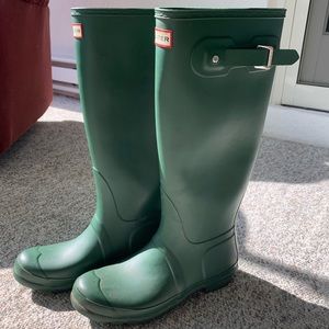 LIKE NEW Hunter Tall Boots